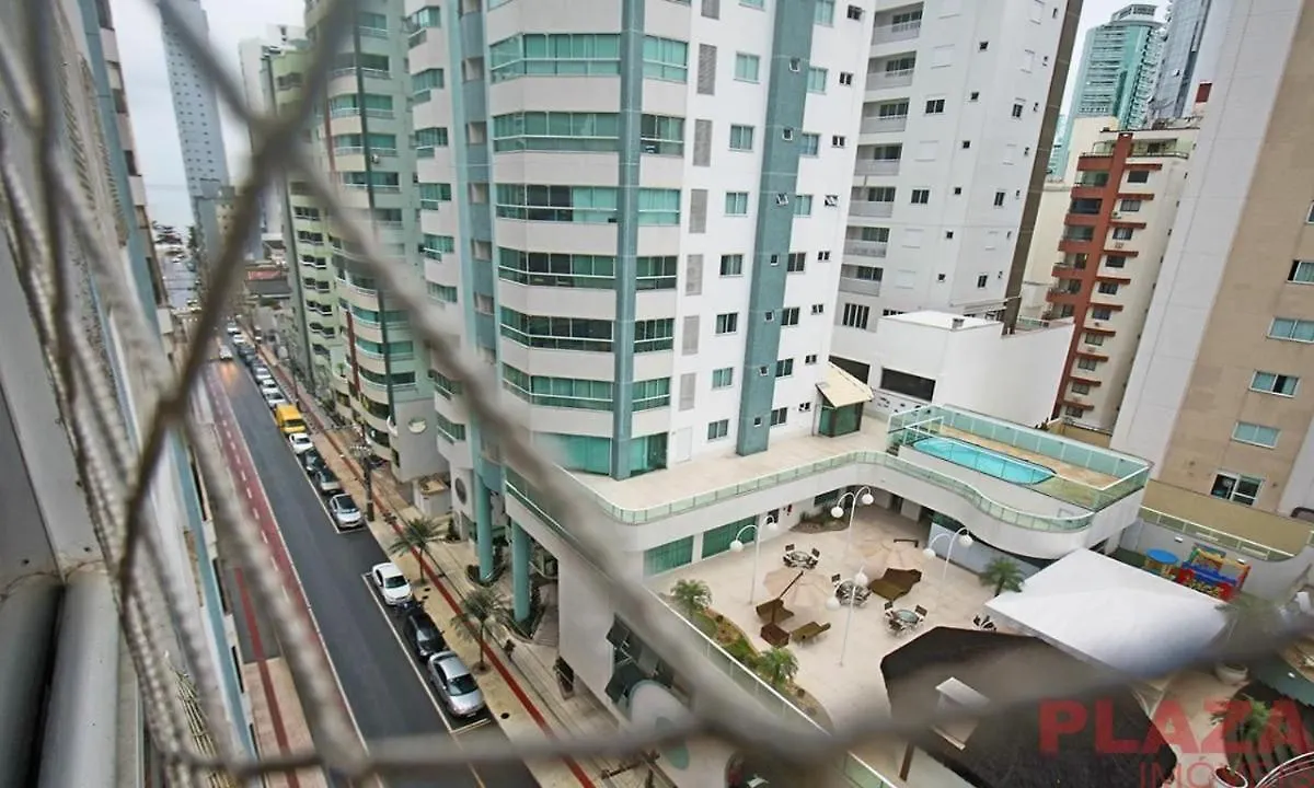 A Poucos Metros Da Praias, Com Rua Reta - Para Ate 10 Pessoas Balneário Camboriú 0*,